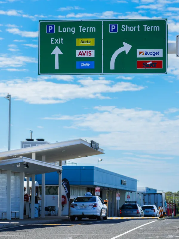 Gladstone airport hire cars